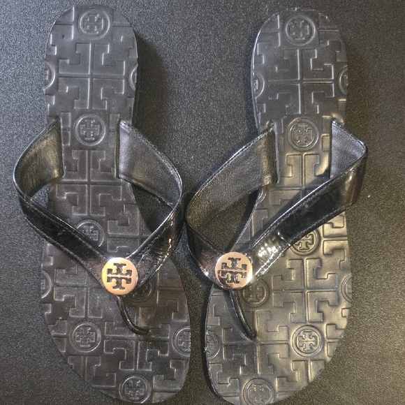 Tory Burch | Shoes | Tory Burch Black Flip Flops | Poshmark